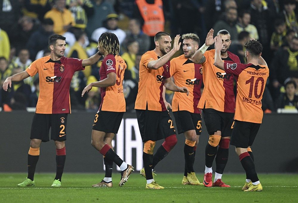 Galatasaray'da transfer harekatı! 3 imza ve 2 ayrılık planı 3