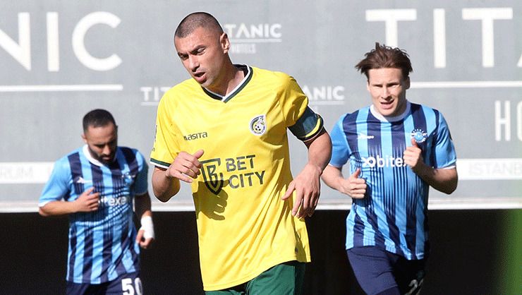 Burak Yılmaz'dan çarpıcı yorum! Emirhan İlkhan ve Arda Güler... 5