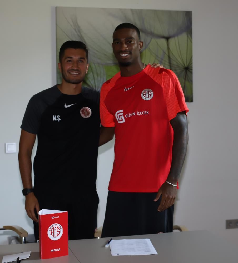 Haji Wright'a yapılan son teklif belli oldu 4