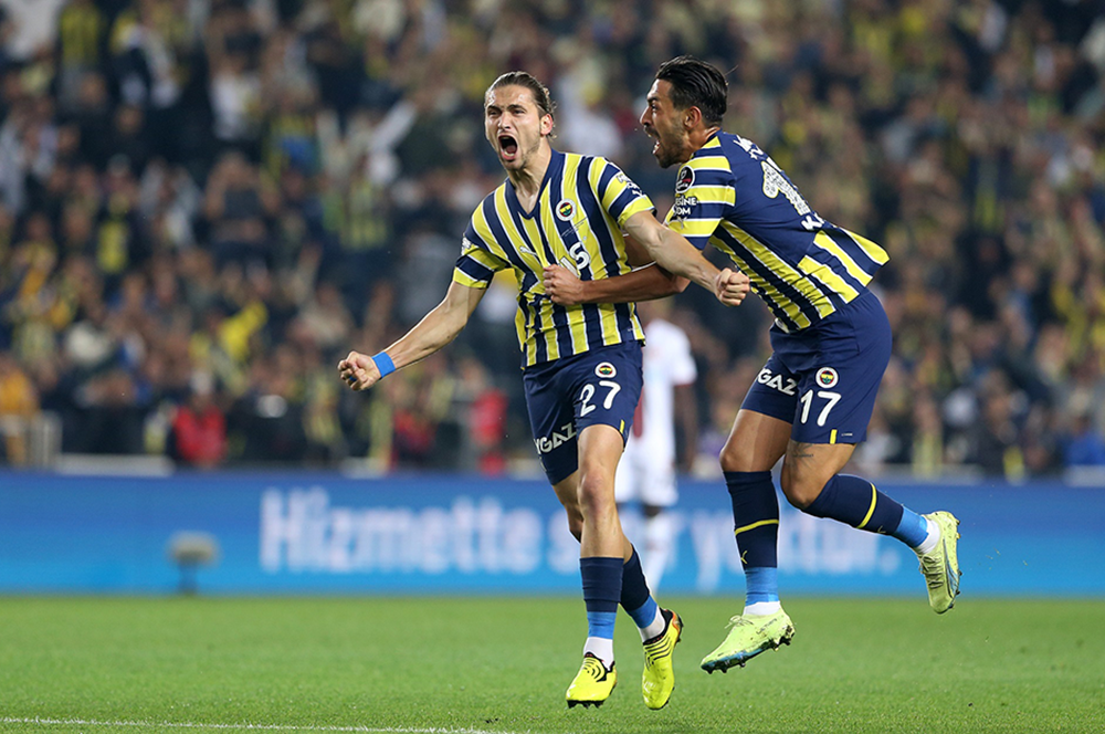 Fenerbahçe'de kritik görüşme! Masaya oturulacak... 4