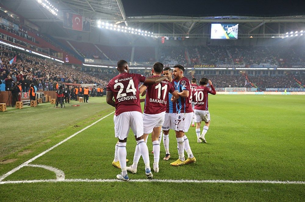 Güncelleme geldi! Süper Lig'de zirve yarışı... 9