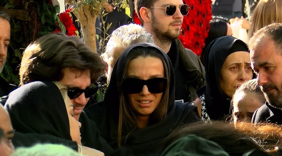 Elif Karlı'nın eşi Cengiz Karlı son yolculuğuna uğurlandı 10