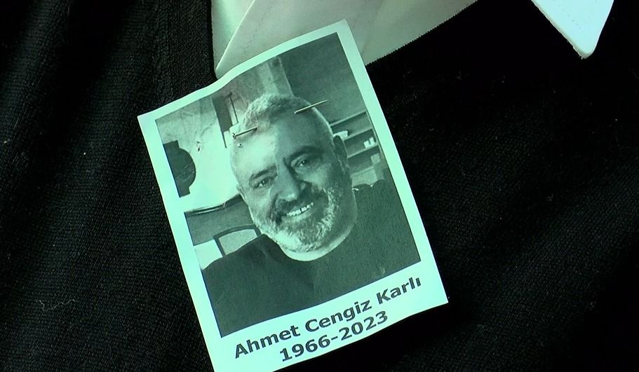 Elif Karlı'nın eşi Cengiz Karlı son yolculuğuna uğurlandı 4