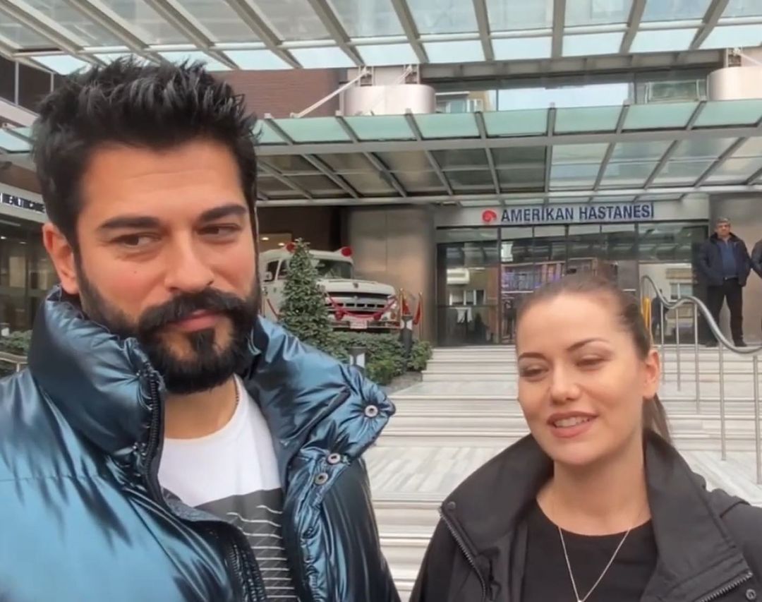 Burak Özçivit eşi Fahriye Evcen'i doğum sırasında yalnız bırakmadı 3