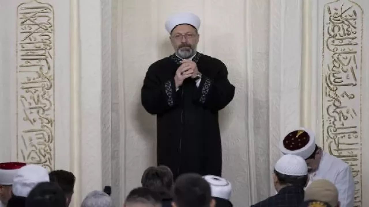 İsveç'e tepki amacıyla 90 bin camide Kur'an-ı Kerim okundu! Erbaş, "Bütün dünyaya sesleniyorum" diyerek duyurdu... 5