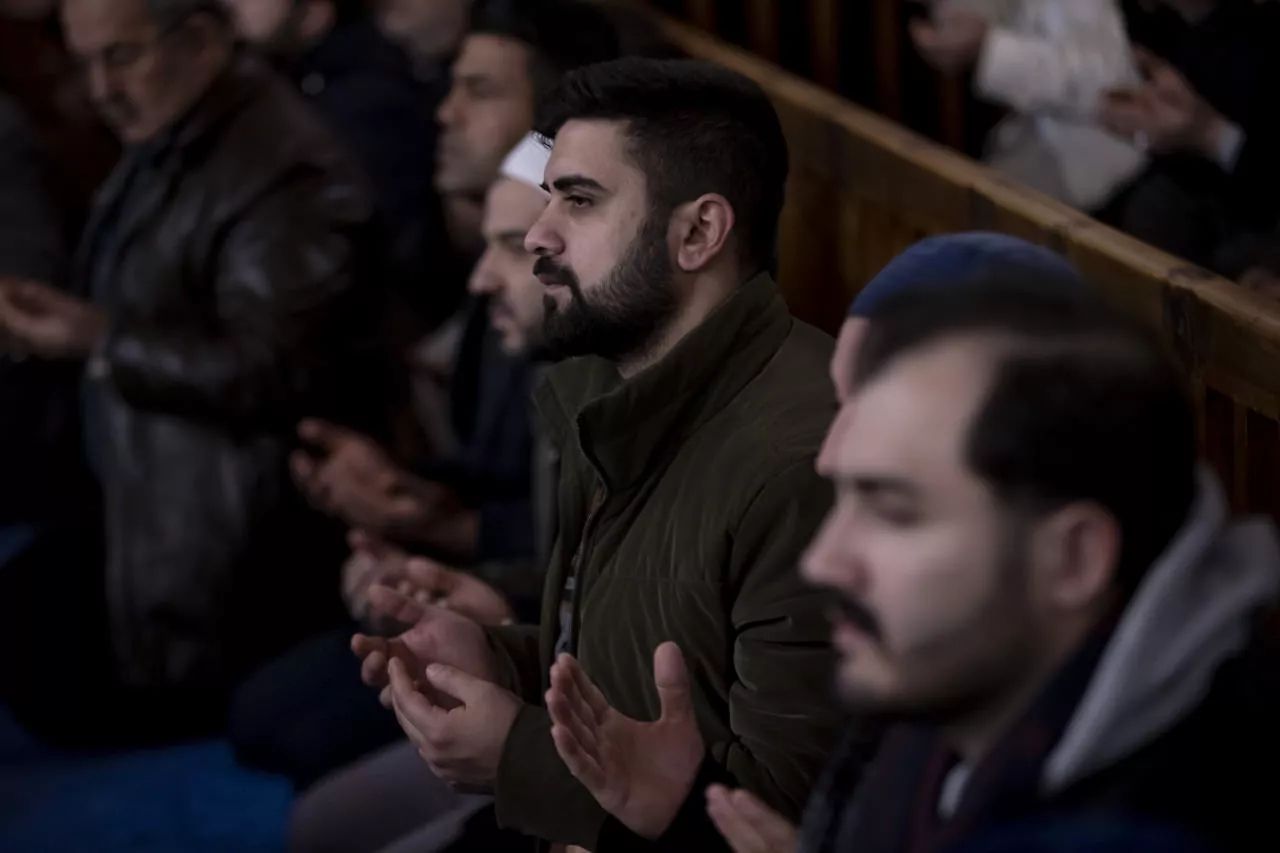 İsveç'e tepki amacıyla 90 bin camide Kur'an-ı Kerim okundu! Erbaş, "Bütün dünyaya sesleniyorum" diyerek duyurdu... 4