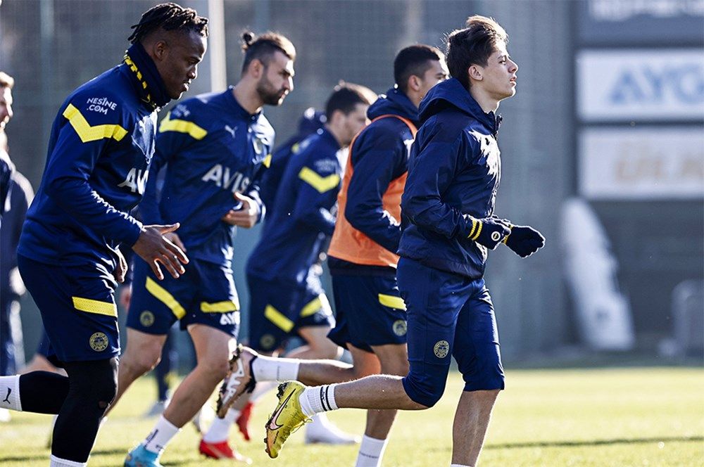 Devler kapışıyor! Ezeli rakipler Arda Güler'in peşine düştü... 8