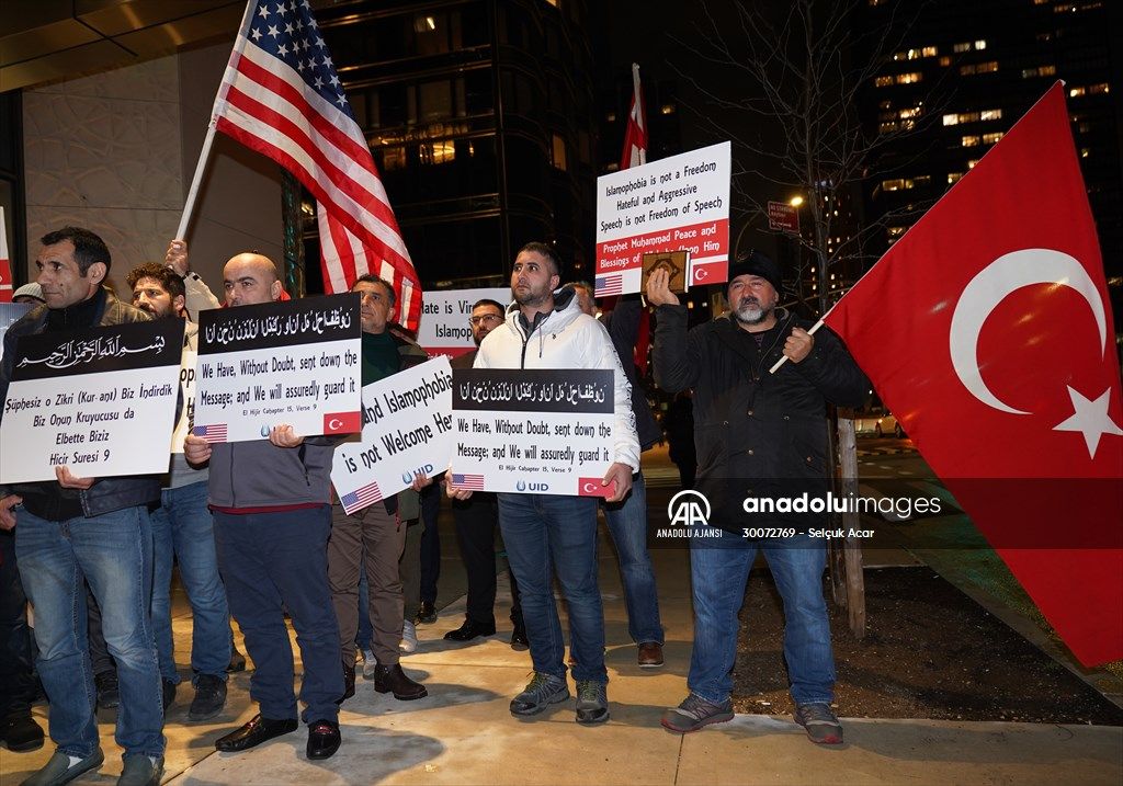 İsveç'te Rasmus Paludan'ın Kur'an-ı Kerim'i yakması New York'ta protesto edildi 3