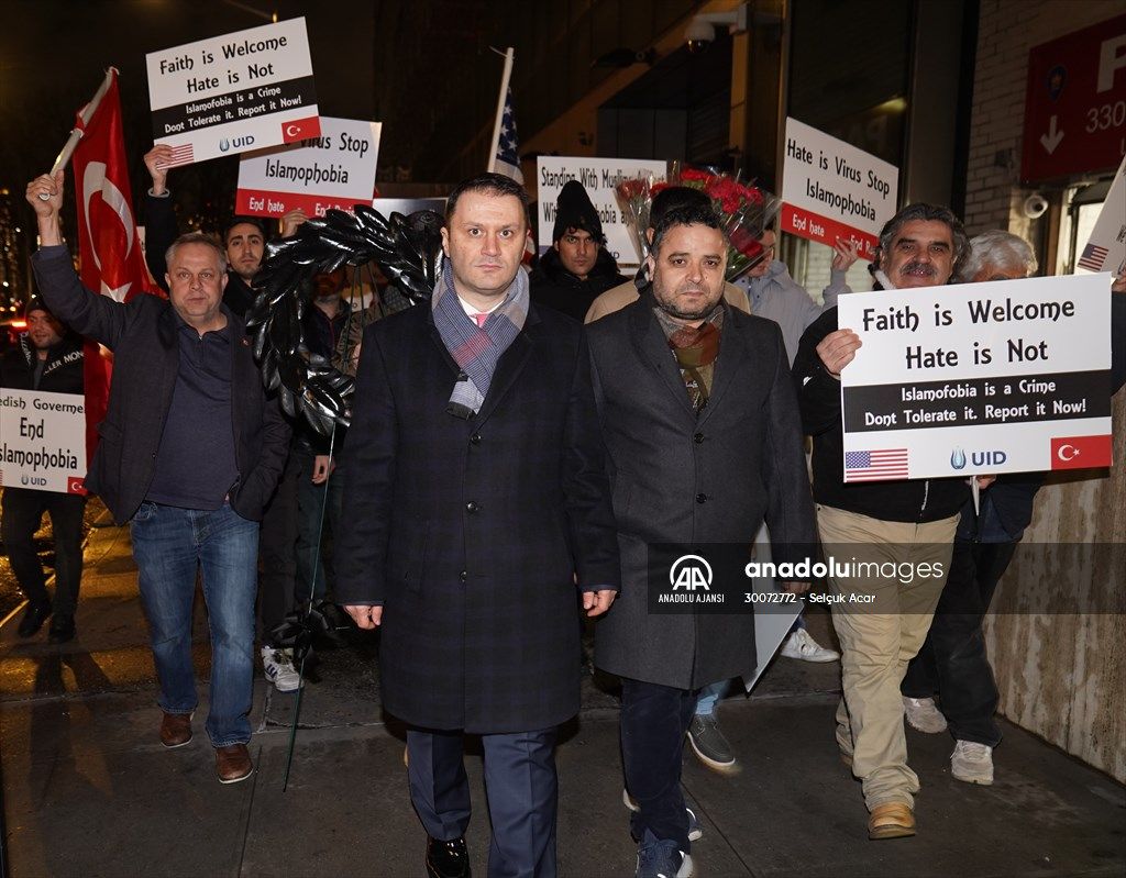 İsveç'te Rasmus Paludan'ın Kur'an-ı Kerim'i yakması New York'ta protesto edildi 6