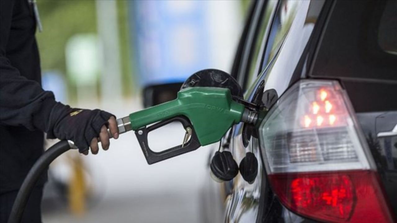 Tabelalar bir kez daha değişiyor! Benzinden sonra motorine de zam geliyor 8