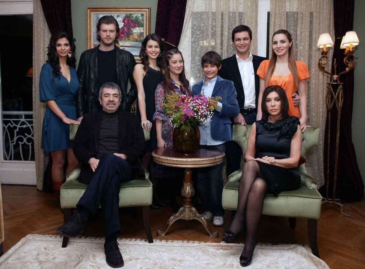 'Bihter' adıyla filmi çekilecek 'Aşk-ı Memnu' dizisinin oyuncu kadrosu belli oldu 1