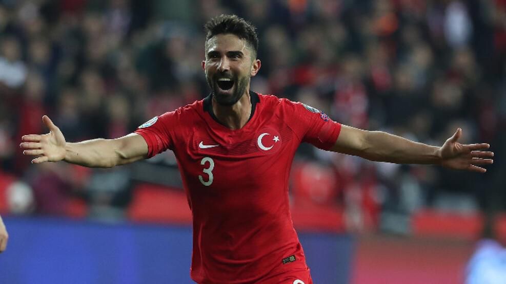 Yönetim harekete geçti! Galatasaray'da sol beke üç aday... 2