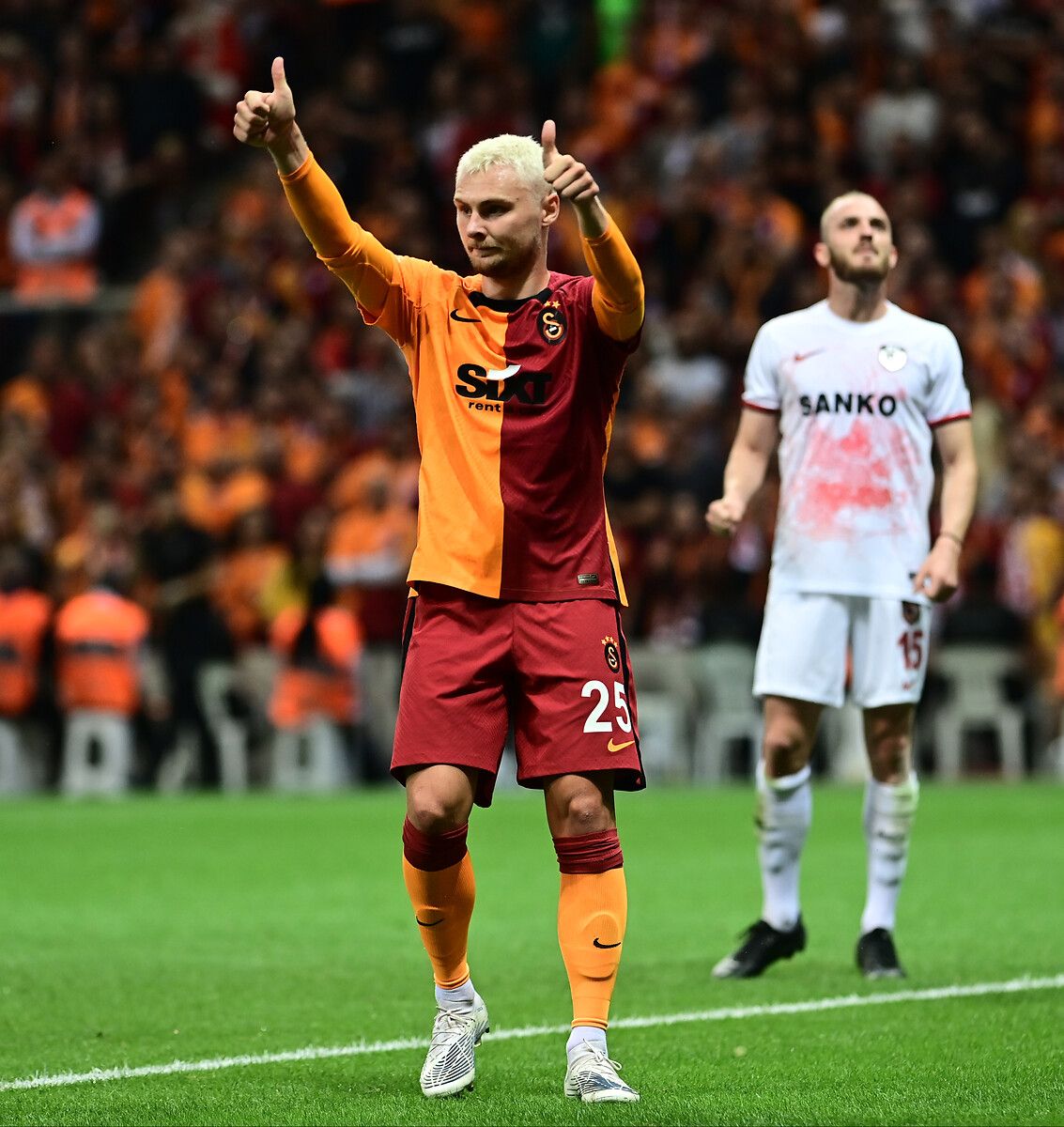 Avrupalı kulüplerin gözü Galatasaray'ın yıldızlarında! 5 oyuncu için teklif var 3