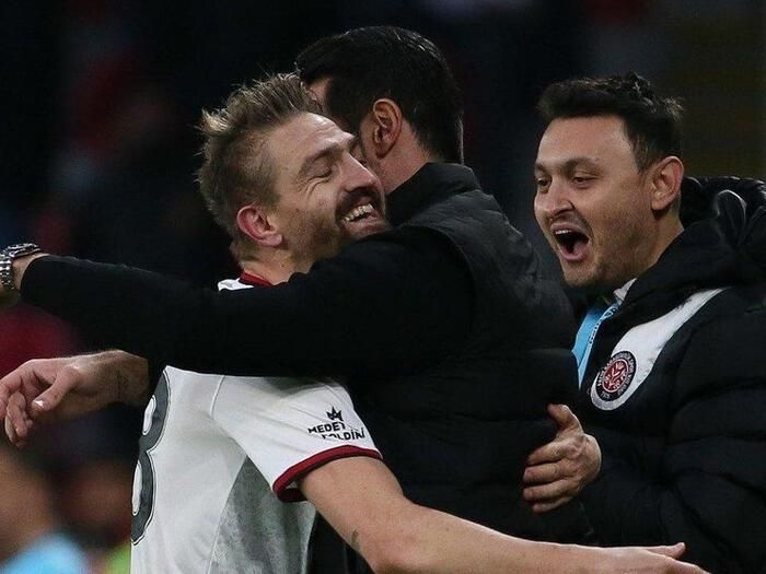 Caner Erkin'in yeni adresi belli oldu! İstanbul devine imza atıyor... 2