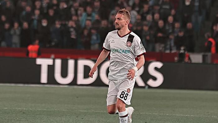 Caner Erkin'in yeni adresi belli oldu! İstanbul devine imza atıyor... 4