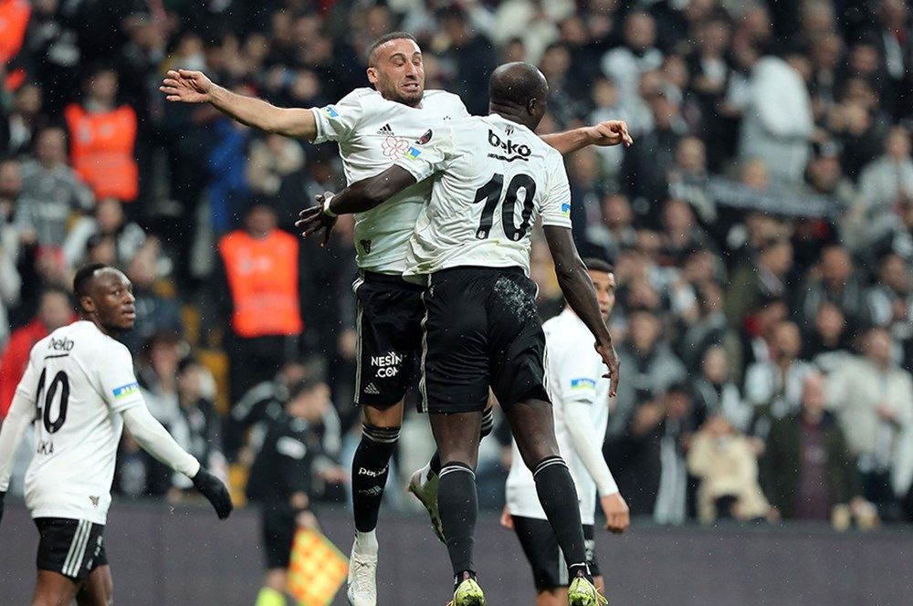 Beşiktaş tarihine geçti! Zirvenin tek sahibi Cenk Tosun... 3