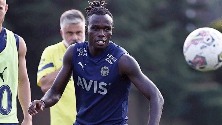 Fenerbahçe'de şok ayrılık! Yeni takımı belli oldu... 10