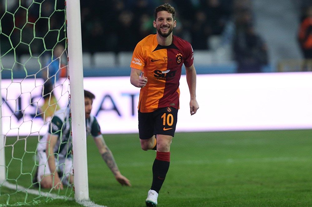 Okan Buruk ve Galatasaray tarihe geçti! 4