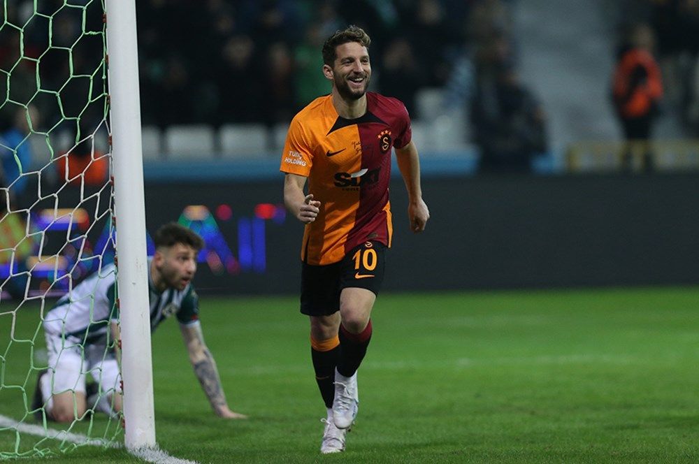 Okan Buruk ve Galatasaray tarihe geçti! 9