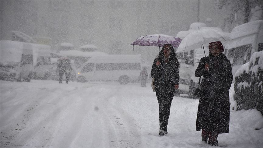 Meteoroloji uzmanı 'Kar geliyor' dedi ve o günü işaret etti! İşte İstanbul'un beyaza bürüneceği o tarih 6