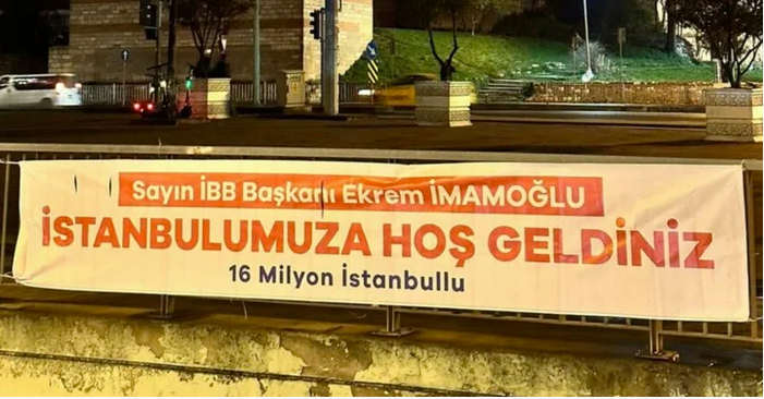 Ekrem İmamoğlu'na anlamlı pankart: "İstanbulumuza Hoş Geldiniz" 2