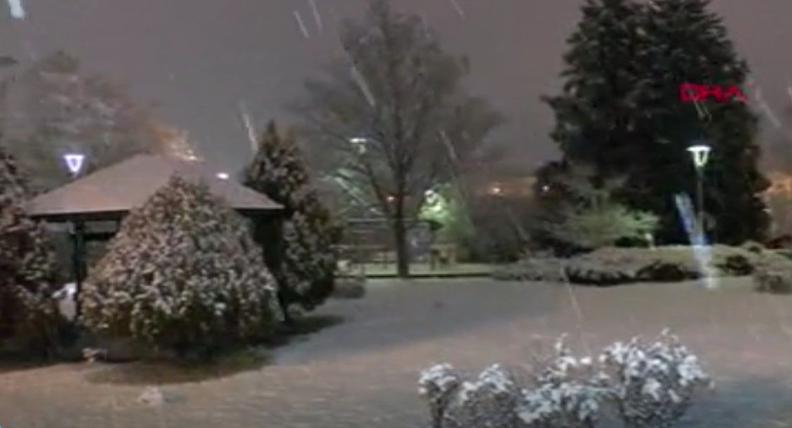 Meteoroloji beklenen haberi paylaştı! İstanbul dahil 33 kent karla kaplanacak 3