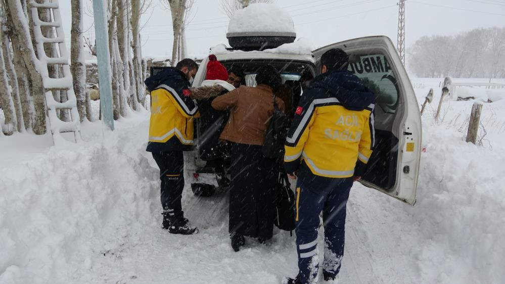 Sivas, Hakkari, Tunceli... Ulaşıma kar engeli! Yollar kapandı 6