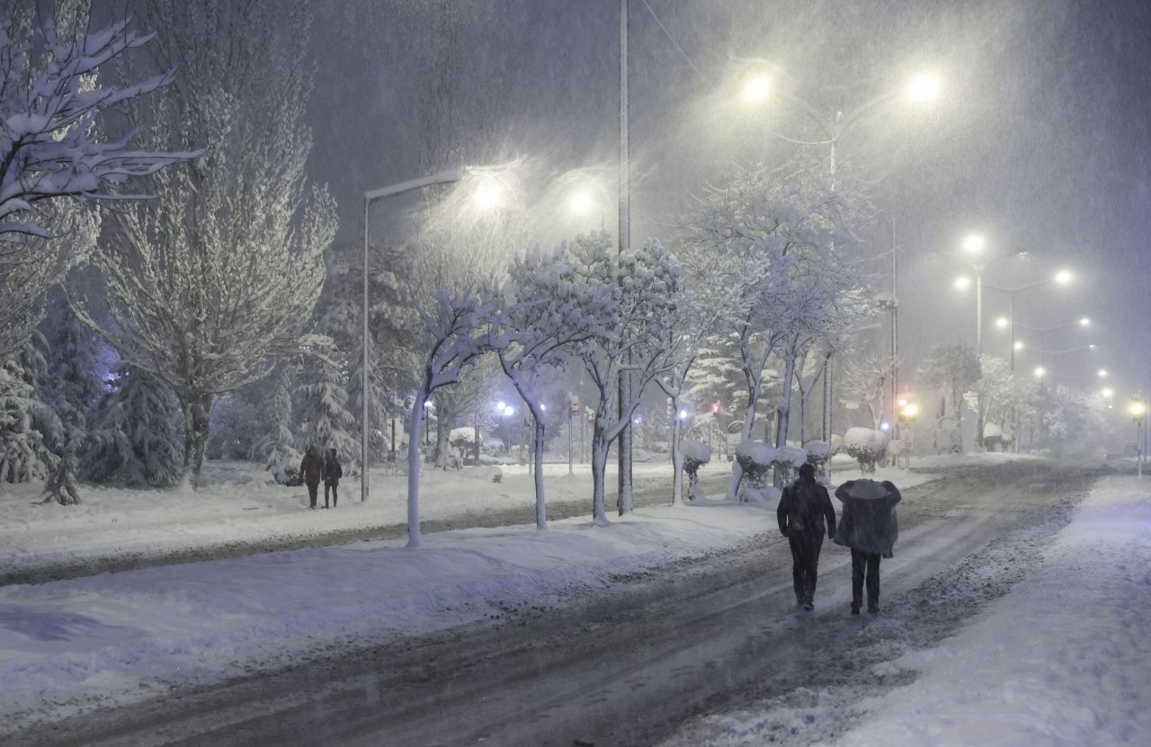 Ankara’da kar etkisini artırdı! Yeni uyarı yapıldı 28