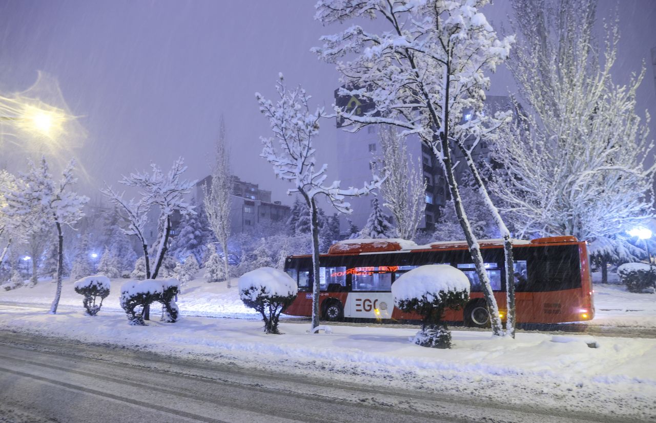 Ankara’da kar etkisini artırdı! Yeni uyarı yapıldı 30