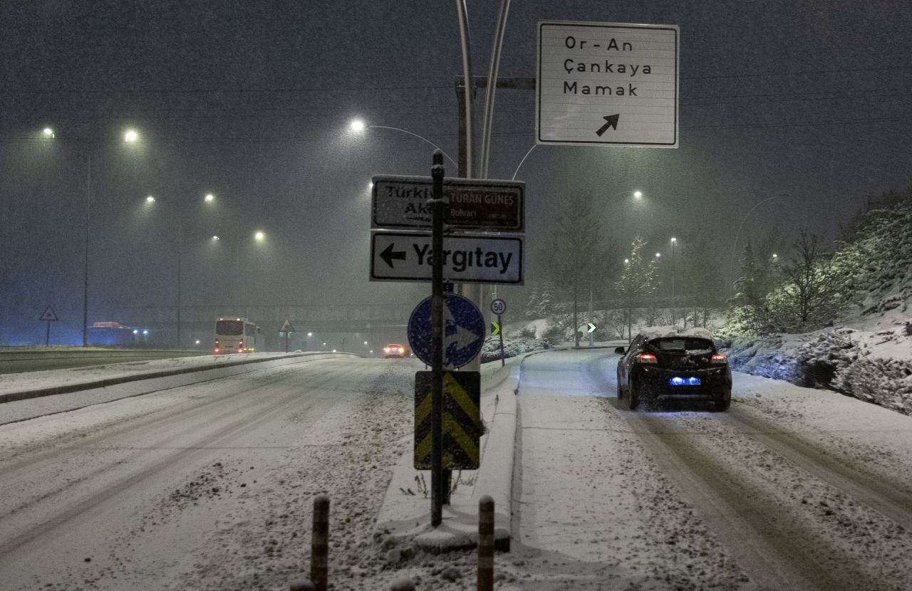 Ankara’da kar etkisini artırdı! Yeni uyarı yapıldı 9