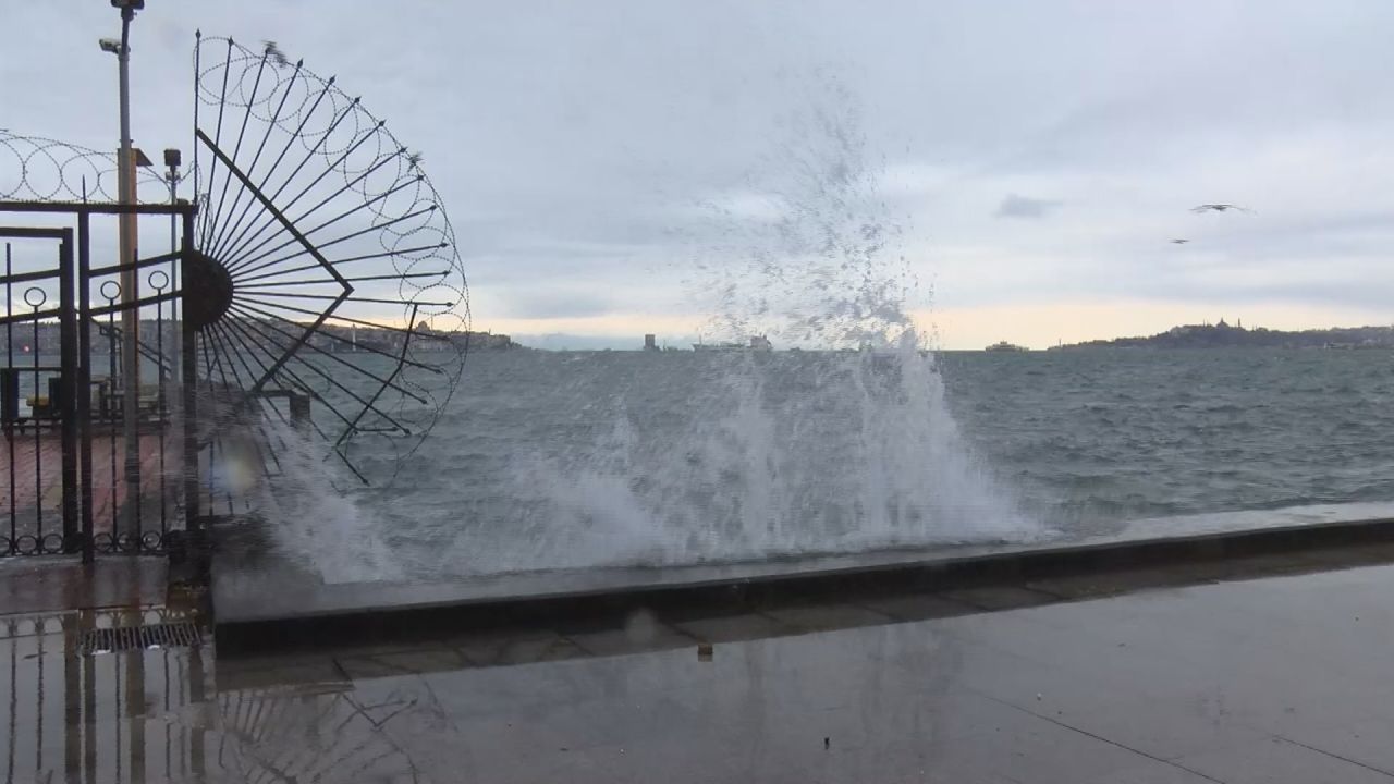 İstanbul'da bazı vapur seferleri iptal edildi 2
