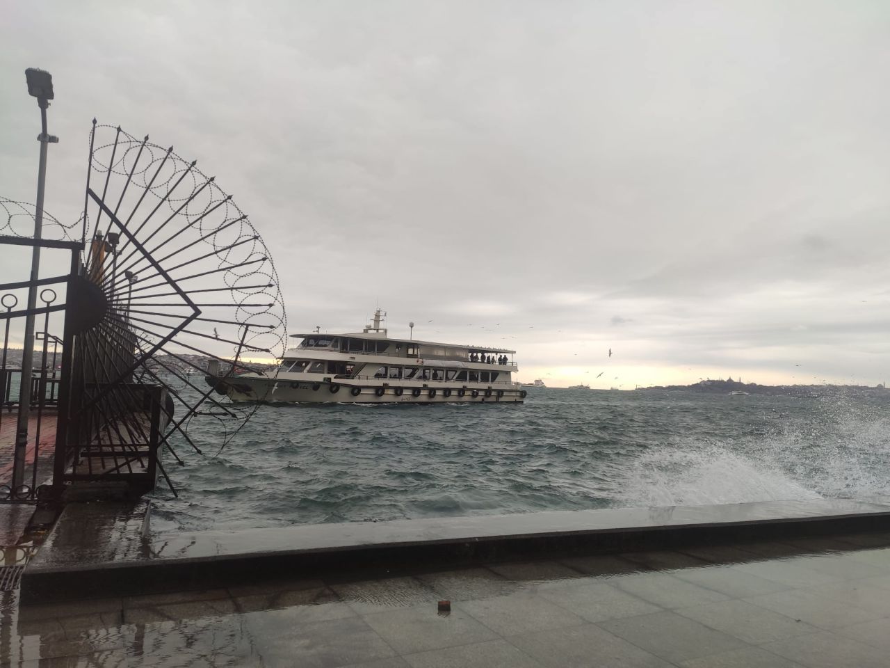 İstanbul'da bazı vapur seferleri iptal edildi 3