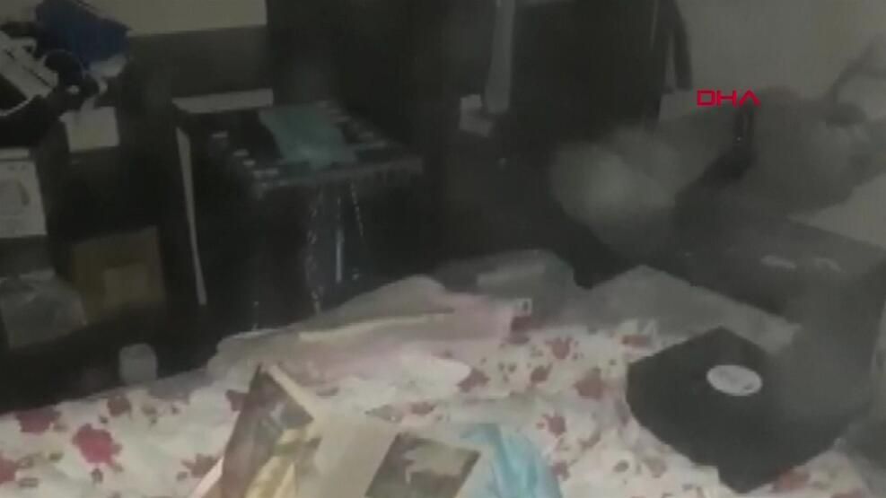 Türkiye'nin yarısı hissetti! İşte deprem bölgesinden görüntüler... 3