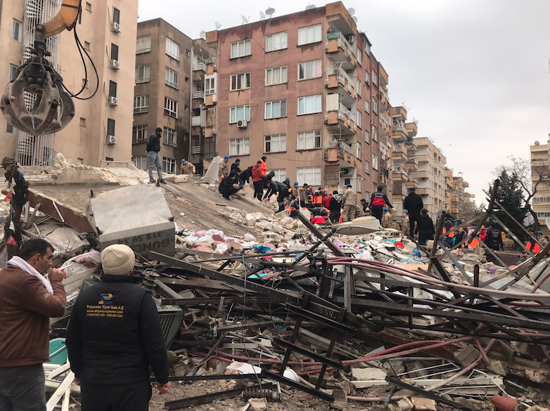 Haluk Levent deprem sonrası vatandaşları uyardı: ''Yapmayın! Etmeyin!'' 2