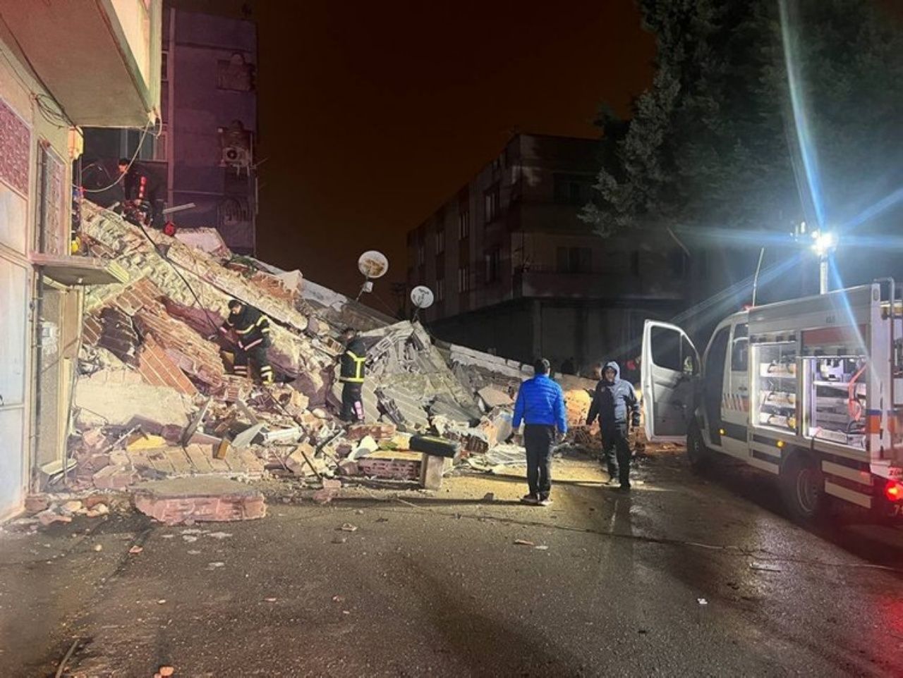 Ülkelerden Türkiye'ye yardım ve taziye mesajları 11