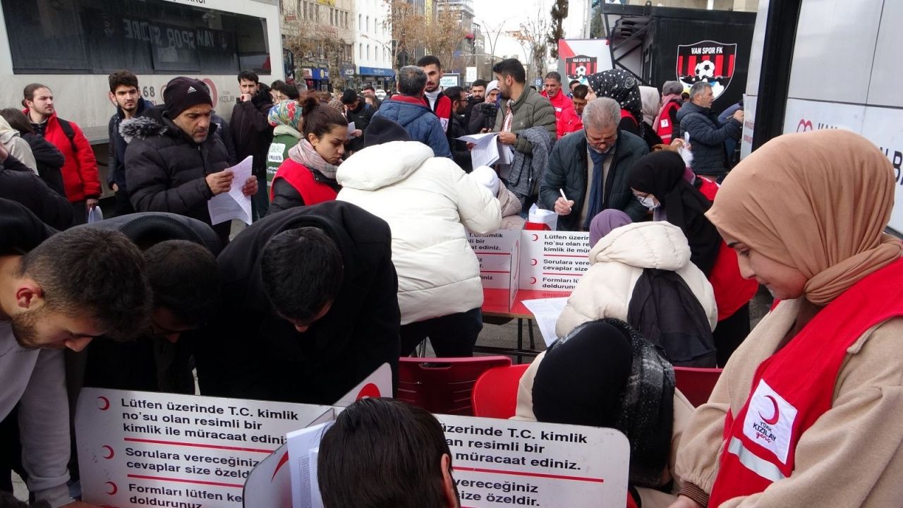 Türk milleti tek yürek oldu! Kahramanmaraş depremi sonrası yurt genelinde seferberlik 1