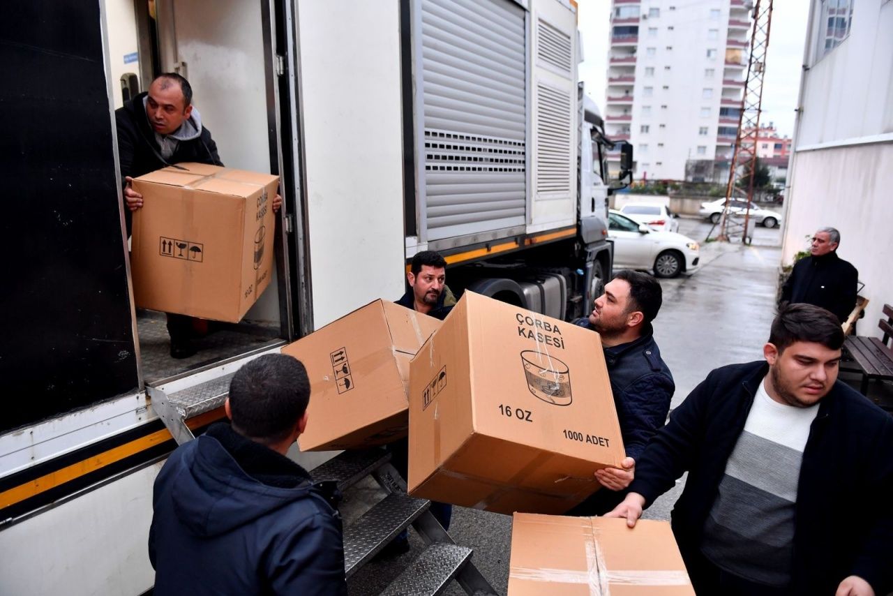Türk milleti tek yürek oldu! Kahramanmaraş depremi sonrası yurt genelinde seferberlik 14