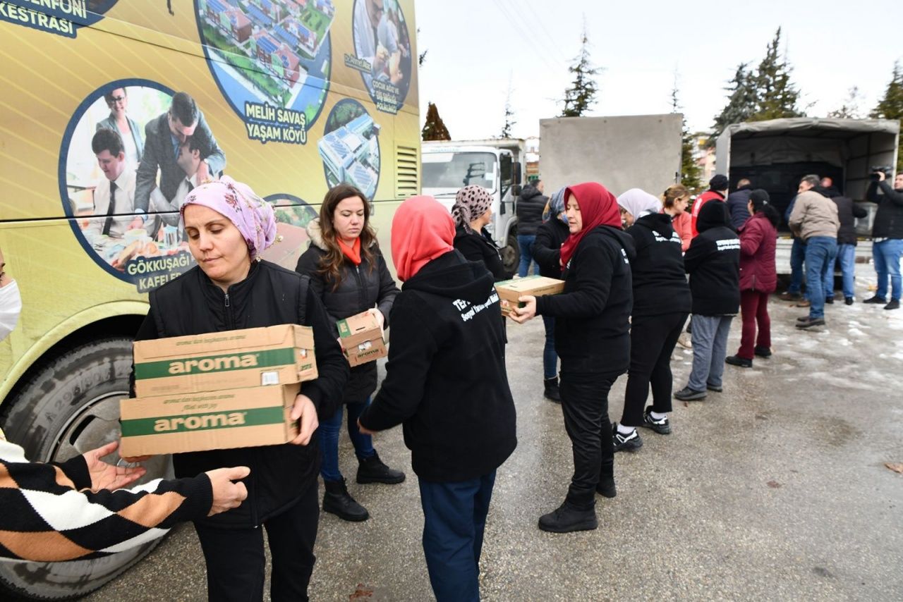 Türk milleti tek yürek oldu! Kahramanmaraş depremi sonrası yurt genelinde seferberlik 8