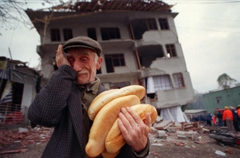 İşte Türkiye'yi sarsan en yıkıcı depremler... 6
