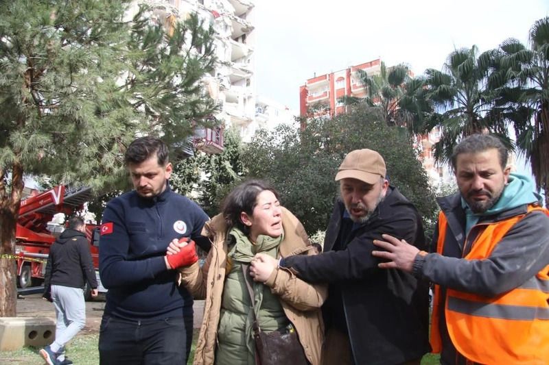 Göçük altında kalmışlardı! Saatler sonra gelen mucize kurtuluş... 18