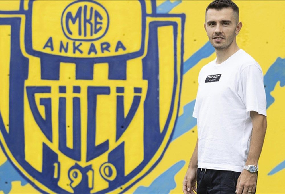 Futbol dünyasından depremzedeler için bağış! 6