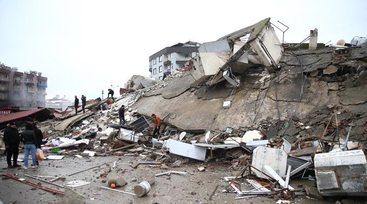 AFAD açıkladı: Deprem bölgelerinde 13 bin 740 arama kurtarma personeli görevlendirildi 4