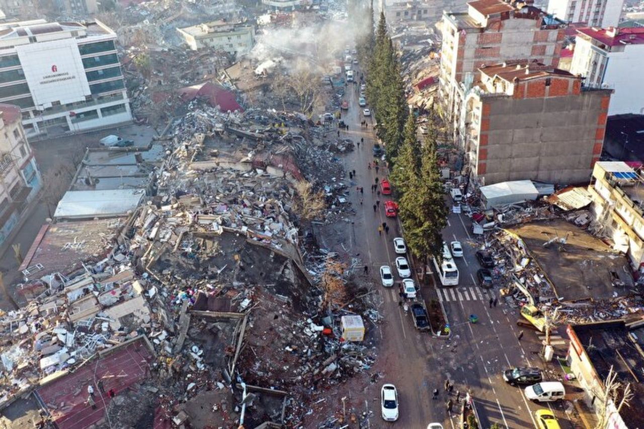 Deprem alanları havadan görüntülendi! Büyük yıkım gözler önüne serildi 3