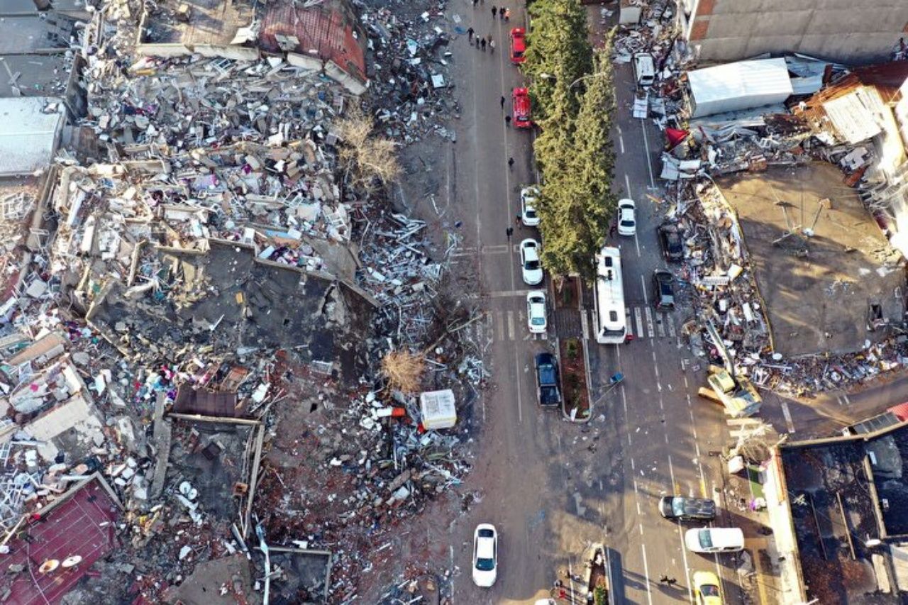 Deprem alanları havadan görüntülendi! Büyük yıkım gözler önüne serildi 9