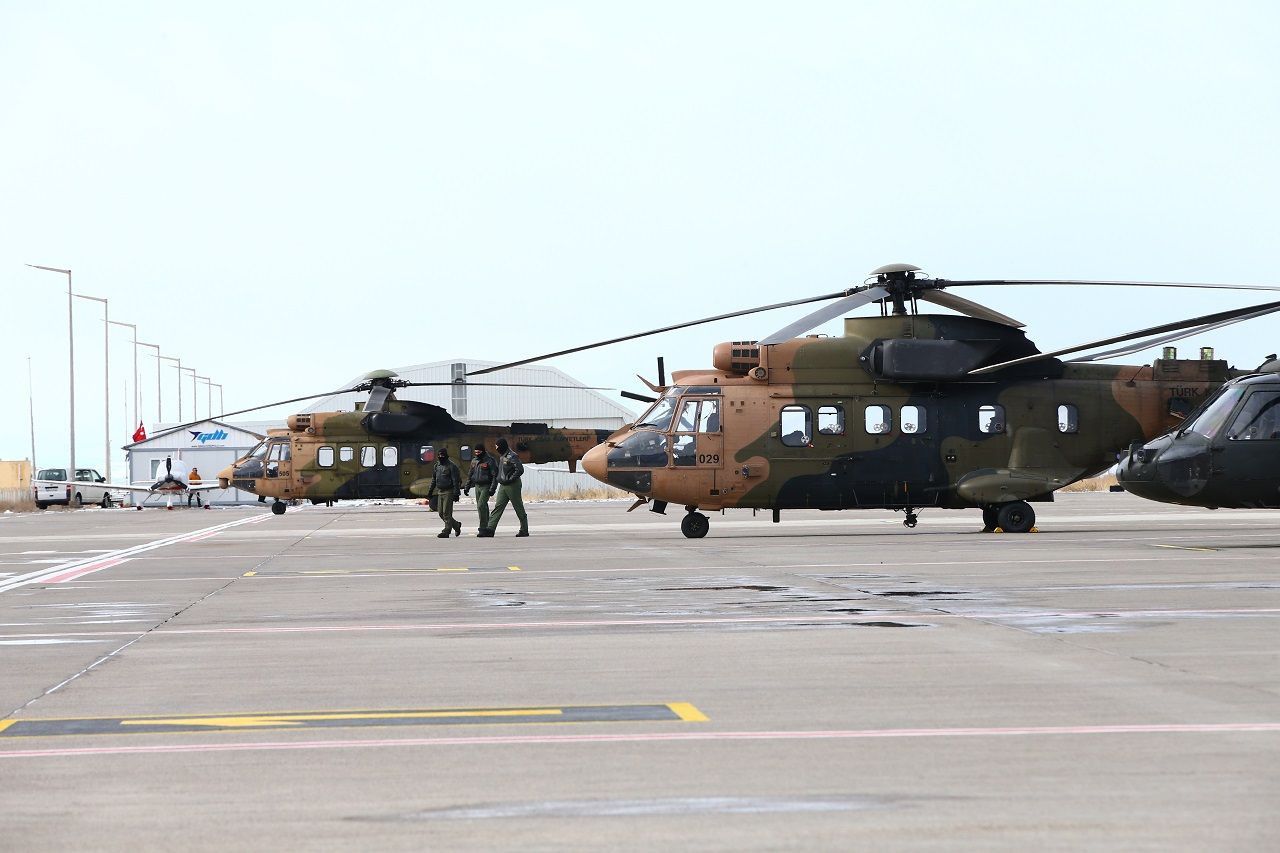 Mehmetçik afet bölgesinde! 17 askeri helikopter deprem bölgesine hareket etti 3