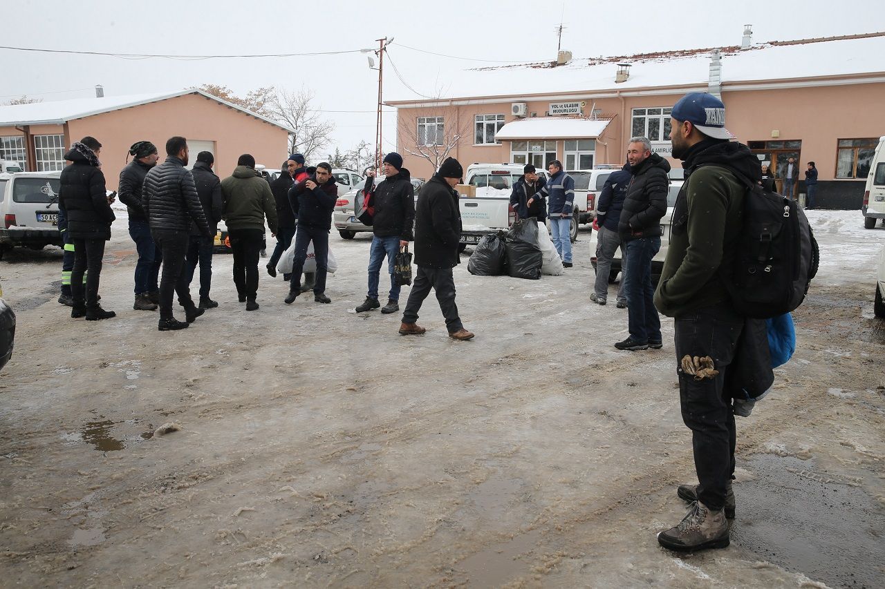 Mehmetçik afet bölgesinde! 17 askeri helikopter deprem bölgesine hareket etti 6
