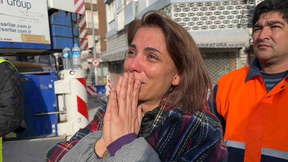 Mehmetçik ve AFAD omuz omuza verdi, enkazdan bir kişiyi sağ çıkardı 3