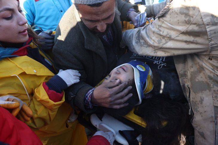 Acının tarifi yok... Deprem sonrası ülkeyi yasa boğan görüntüler... 16