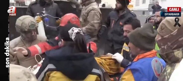 Acının tarifi yok... Deprem sonrası ülkeyi yasa boğan görüntüler... 13