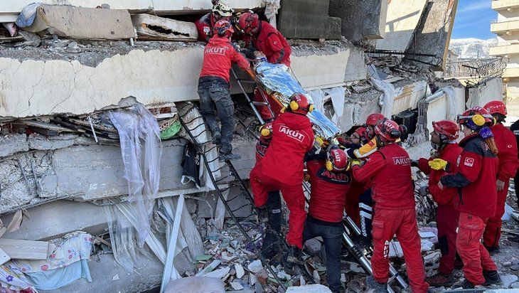 Acının tarifi yok... Deprem sonrası ülkeyi yasa boğan görüntüler... 25
